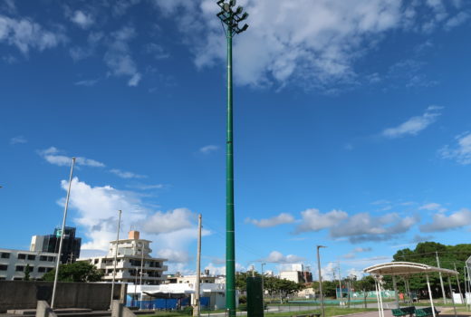 兼久海浜公園総合グラウンド照明柱